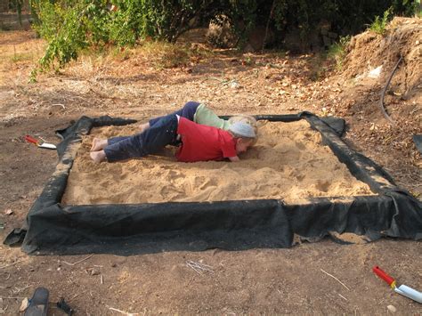 2 Kids 1 Sandbox .